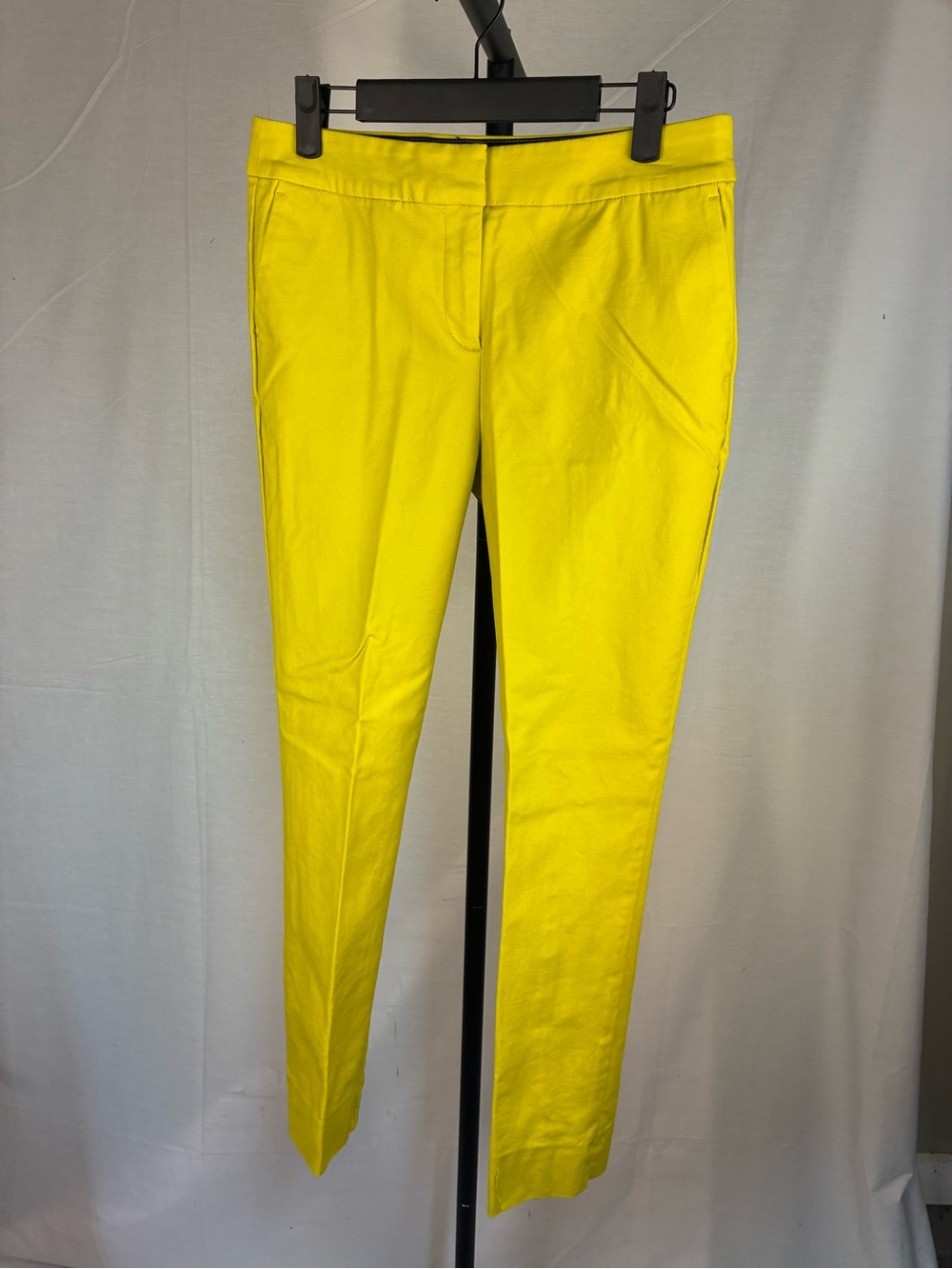 Boden Cropped Slim Fit Trousers in Citron 6